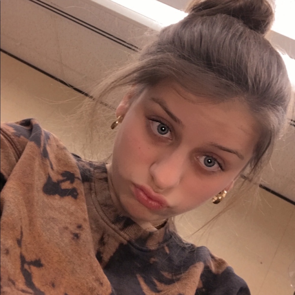 Meet your Posher, Daria